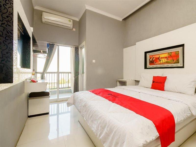 Reddoorz Resort Premium @ Sangkan Hurip Kuningan Eksteriør billede