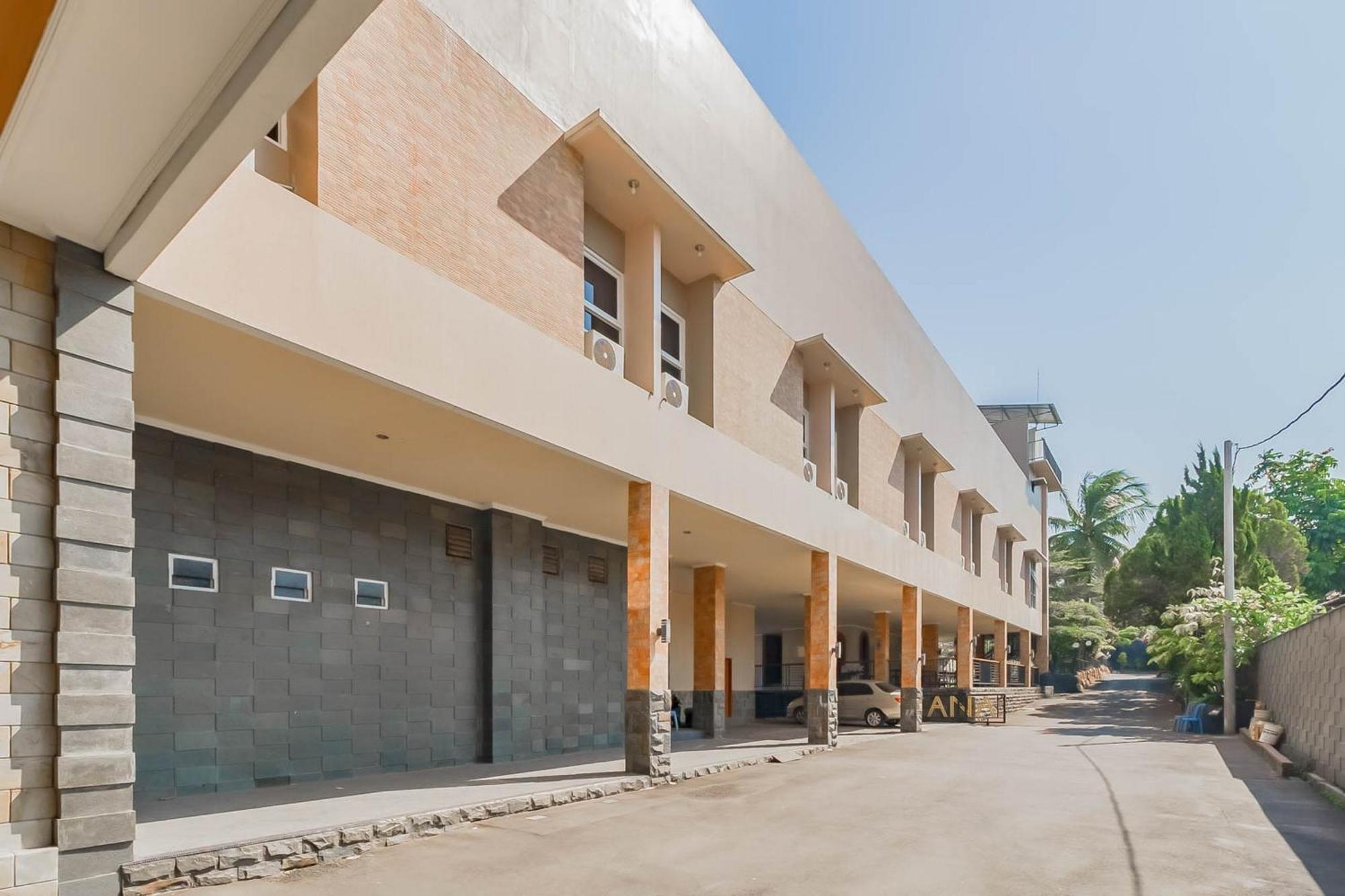 Reddoorz Resort Premium @ Sangkan Hurip Kuningan Eksteriør billede
