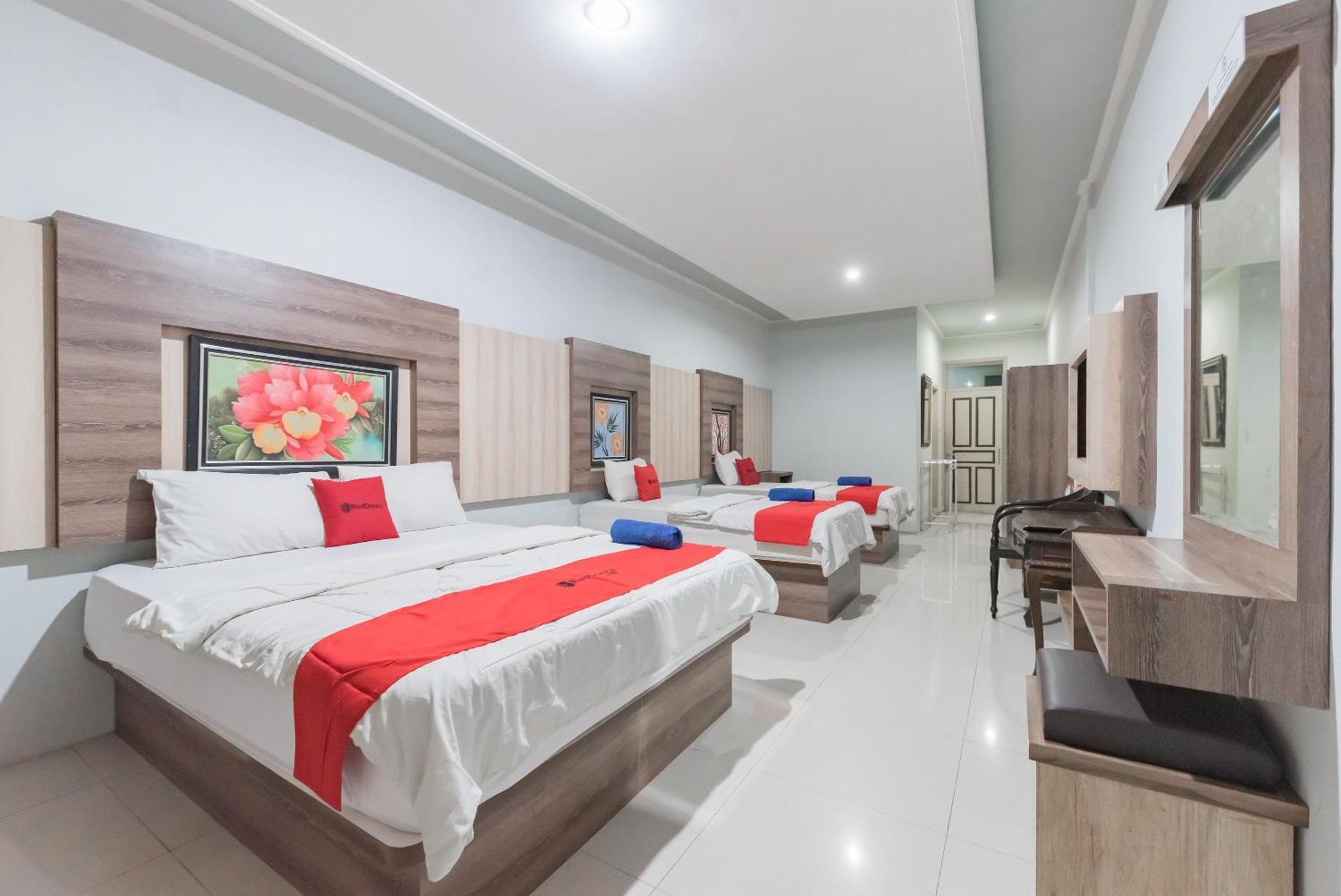 Reddoorz Resort Premium @ Sangkan Hurip Kuningan Eksteriør billede