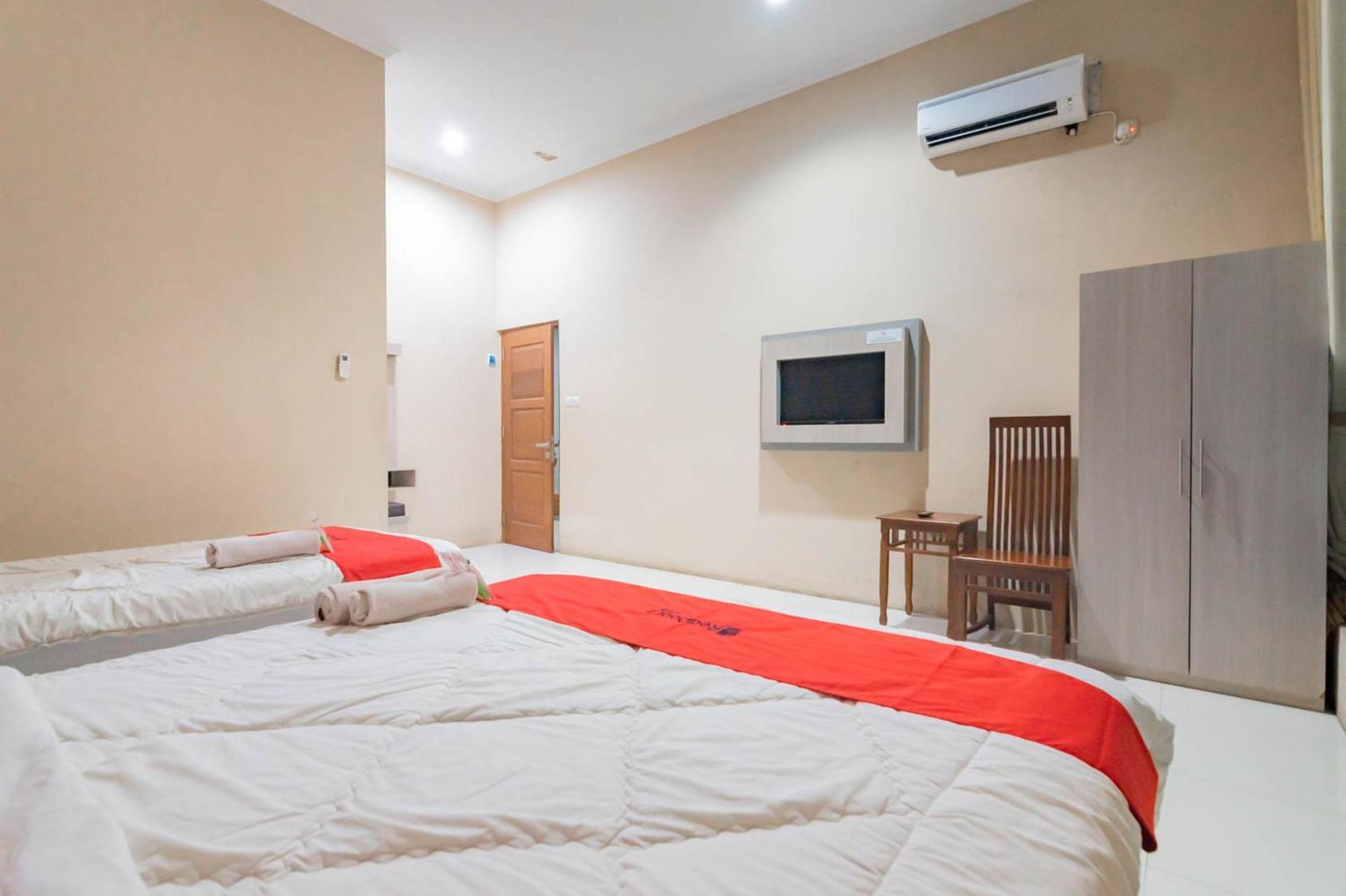 Reddoorz Resort Premium @ Sangkan Hurip Kuningan Eksteriør billede