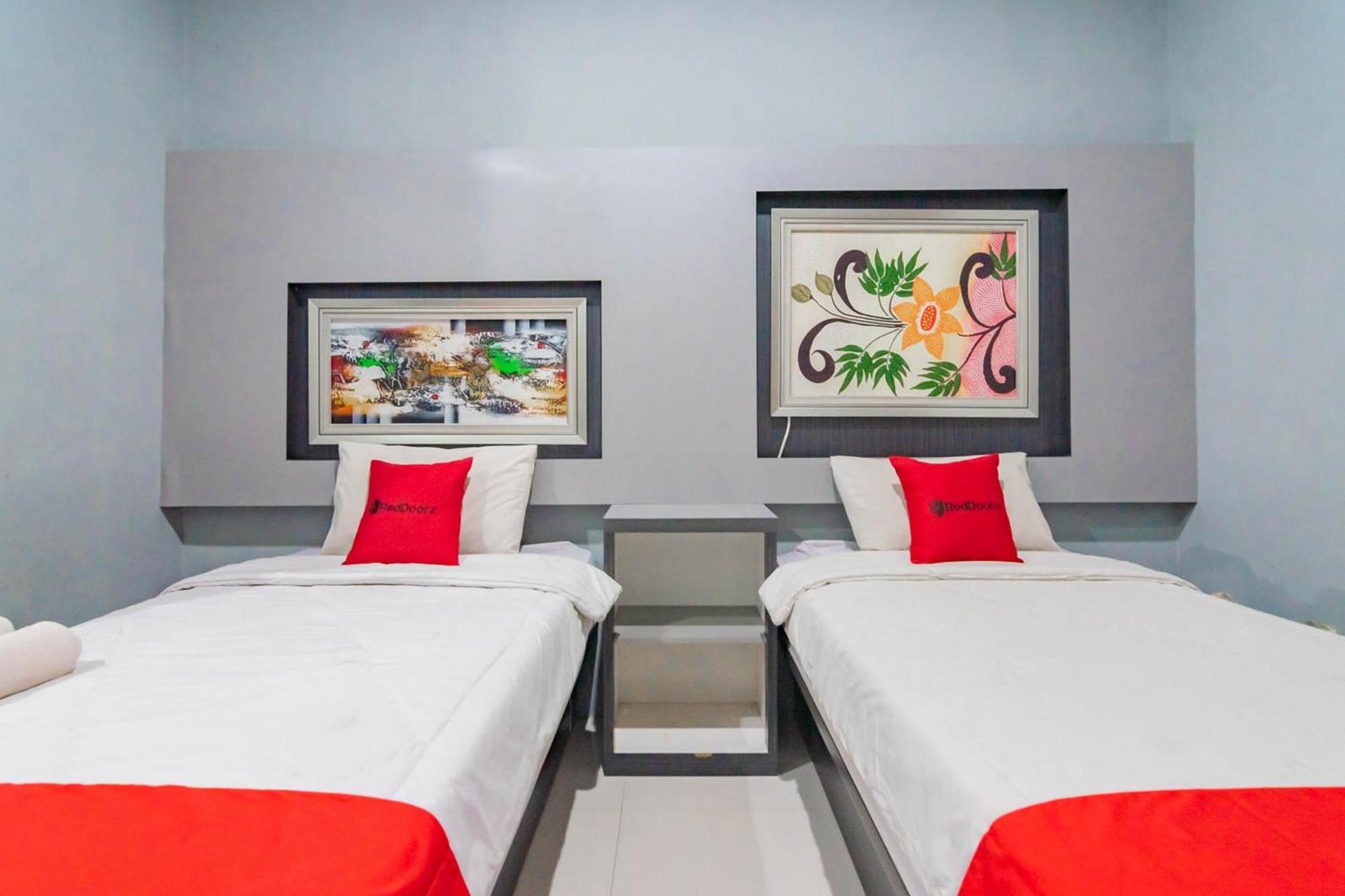 Reddoorz Resort Premium @ Sangkan Hurip Kuningan Eksteriør billede