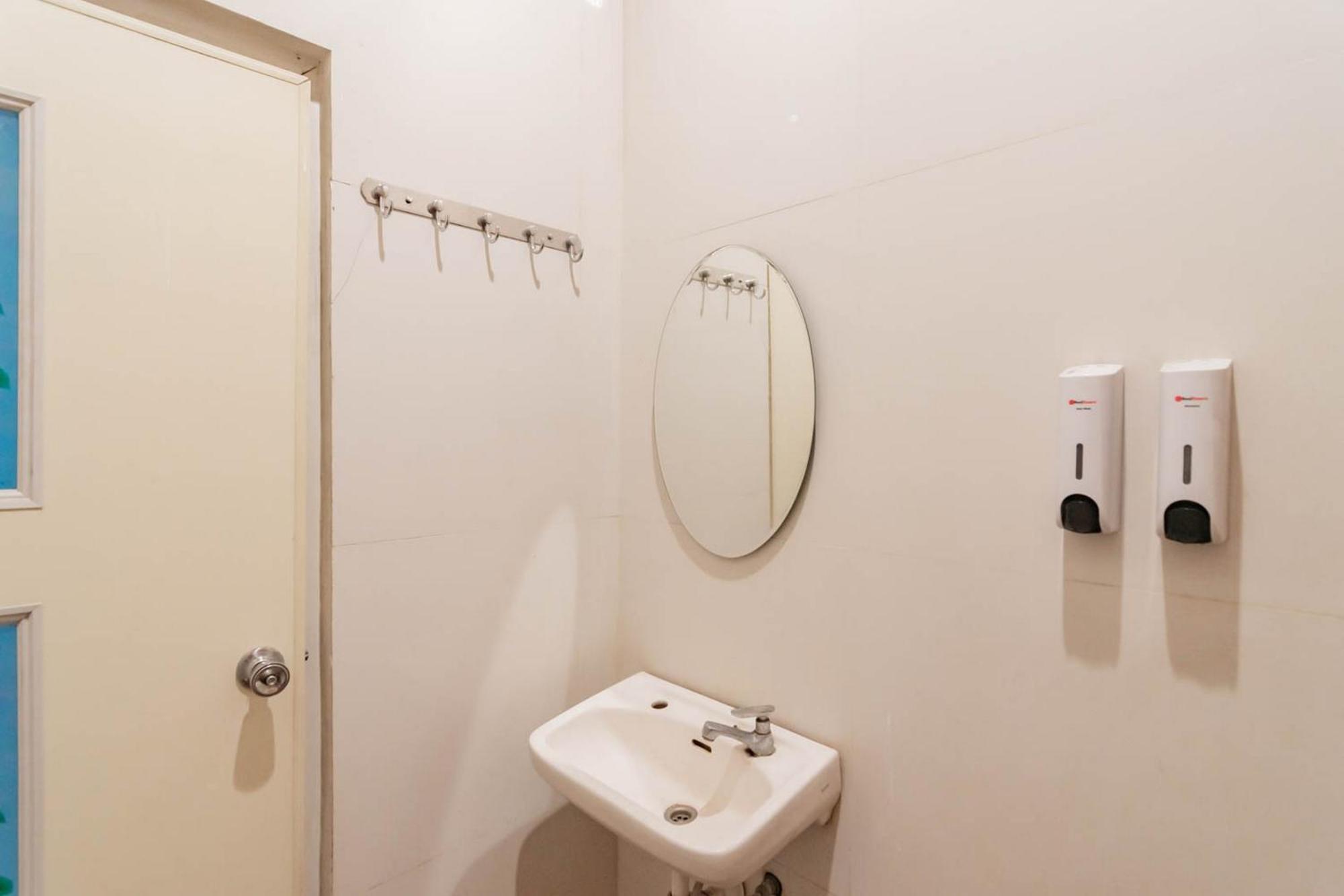 Reddoorz Resort Premium @ Sangkan Hurip Kuningan Eksteriør billede