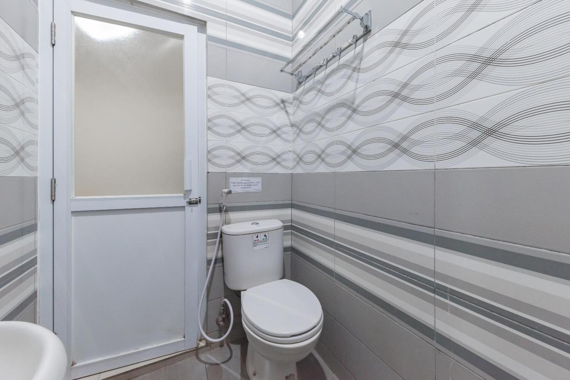 Reddoorz Resort Premium @ Sangkan Hurip Kuningan Eksteriør billede